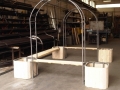 Gazebo con panche e fioriere